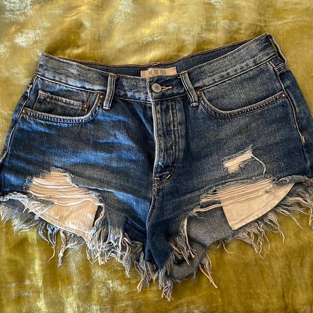 FP destroyed denim shorts